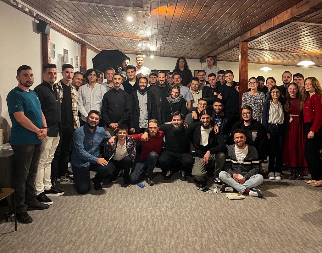 Alătură-te echipei de&nbsp;voluntari!